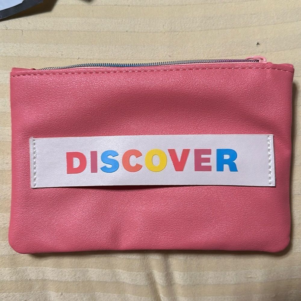 IPSY travel or cosmetic bag, tassle zipper pull NWOT